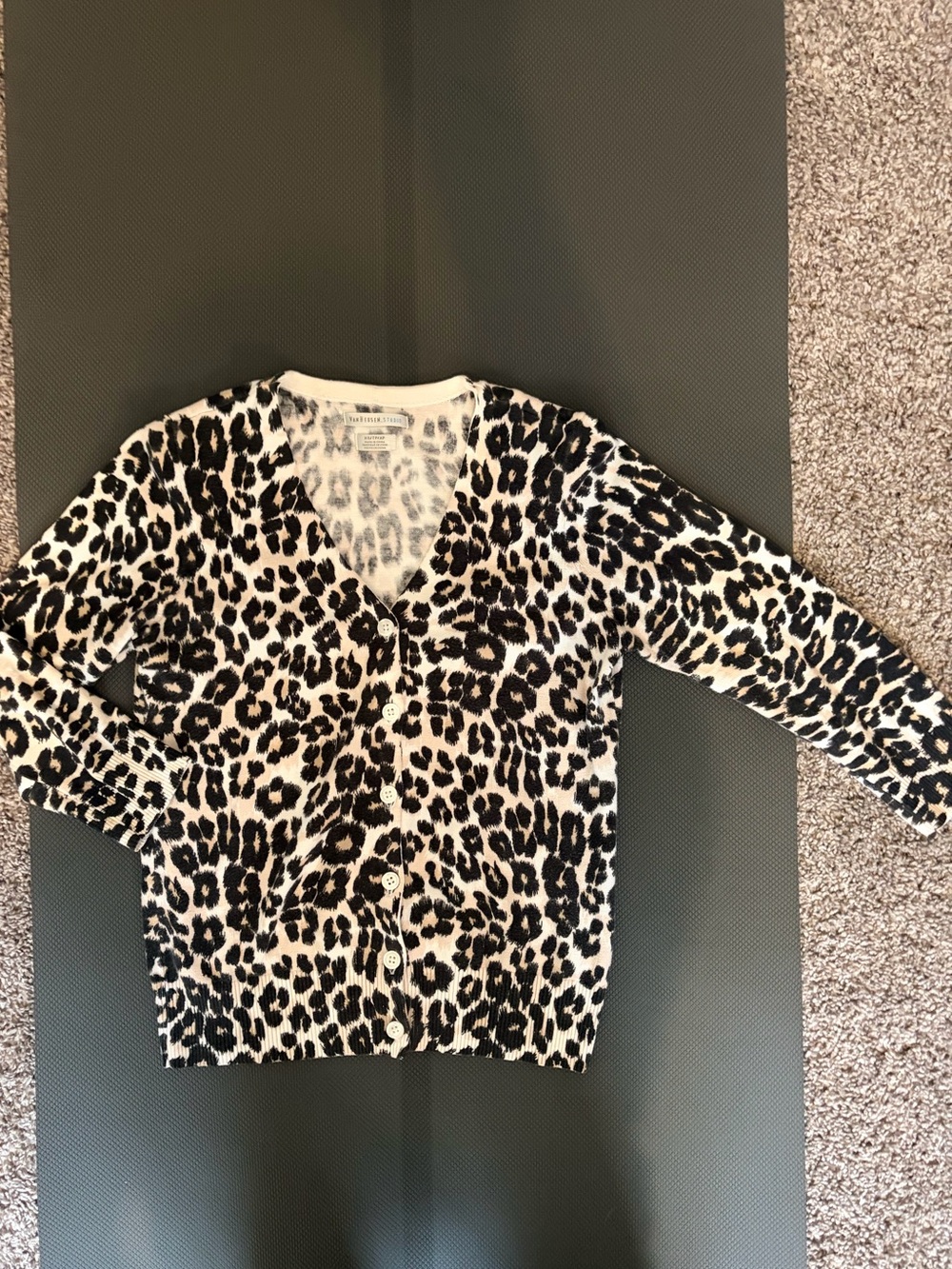 Van Heusen Leopard-Pattern 3/4sleeve cardigan, size XXS